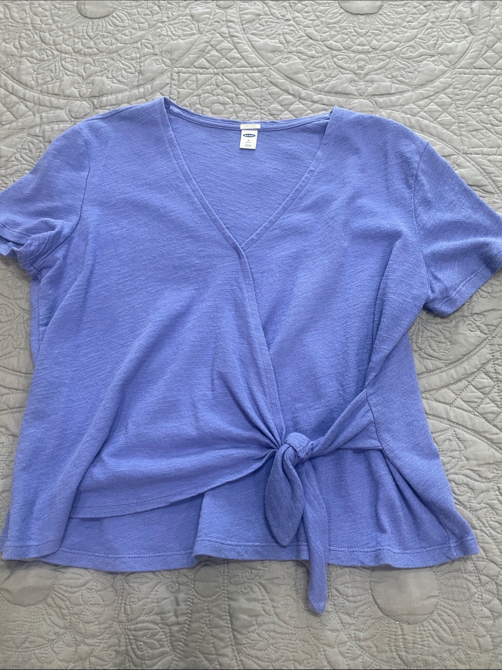 *3 for $10* Old Navy Lavender Tie-Front V-Neck Short Sleeve Top MP